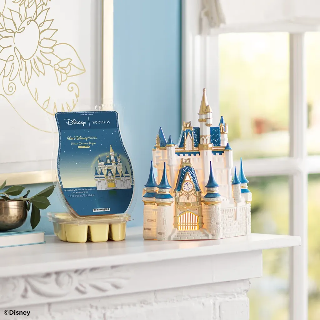 Walt Disney World: Cinderella Castle Wax Met Warmer (Wax Melt Warmer & Wax Melt Bundle $151)
